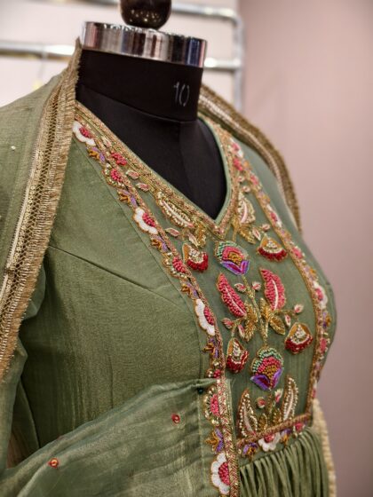 JARI TISSUE FABRIC HEAVY DUPATTA WITH LACE